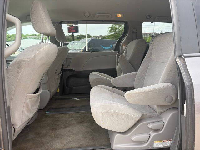2015 Toyota Sienna