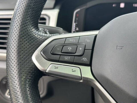 2023 Volkswagen Atlas Cross Sport V6 SEL R-Line Black 4Motion