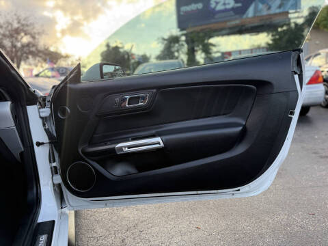 2016 Ford Mustang EcoBoost Premium