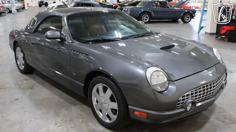 2003 Ford Thunderbird