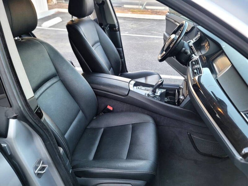 2014 BMW 5 Series 535i Gran Turismo