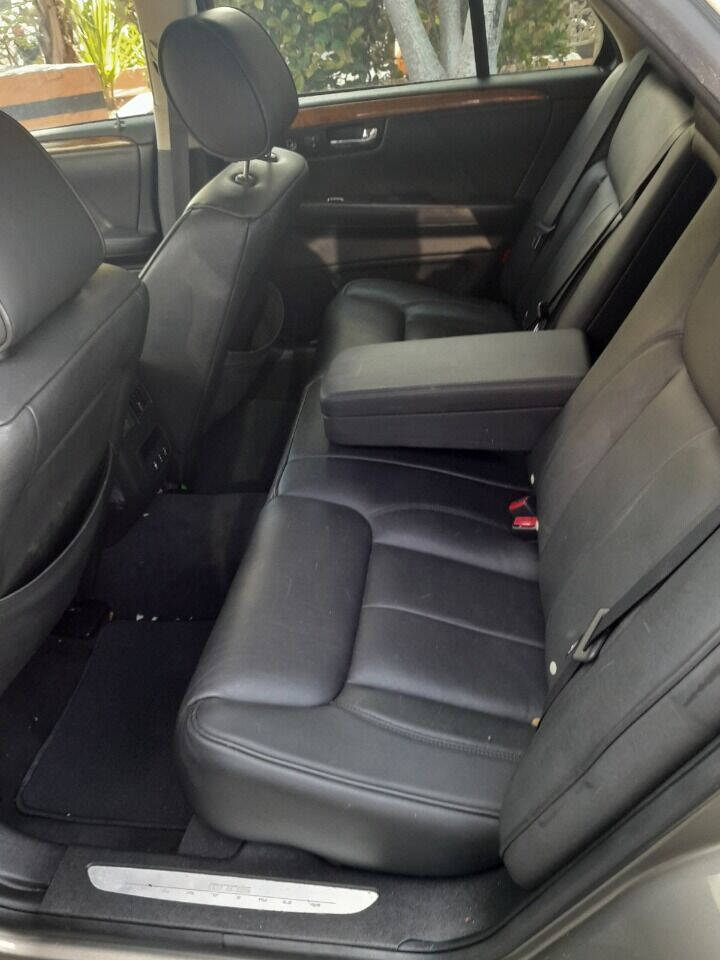 2010 Cadillac DTS Sedan - $8,950