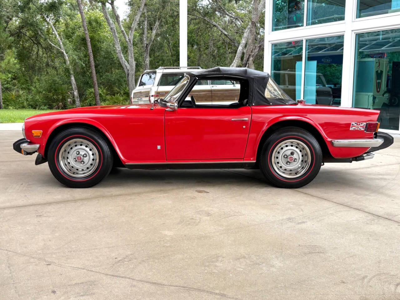 1976 Triumph TR6 23