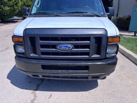2011 Ford E-Series E-350 SD