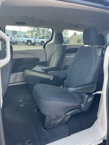 2021 Chrysler Pacifica Touring