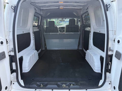 2020 Nissan NV200 SV