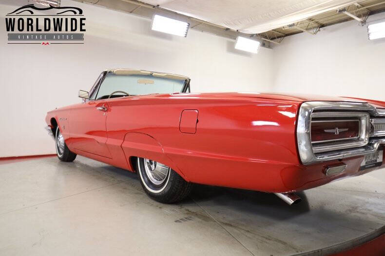 1964 Ford Thunderbird