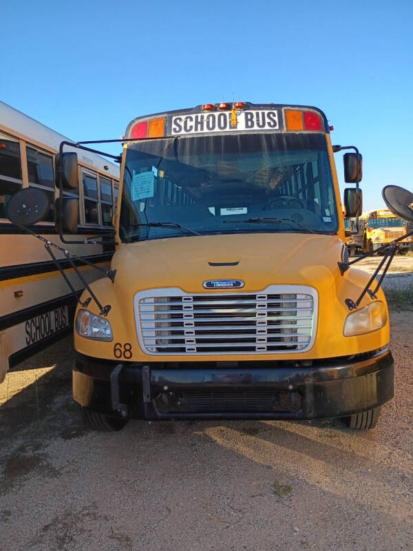 2009 Freightliner B2 Chassis