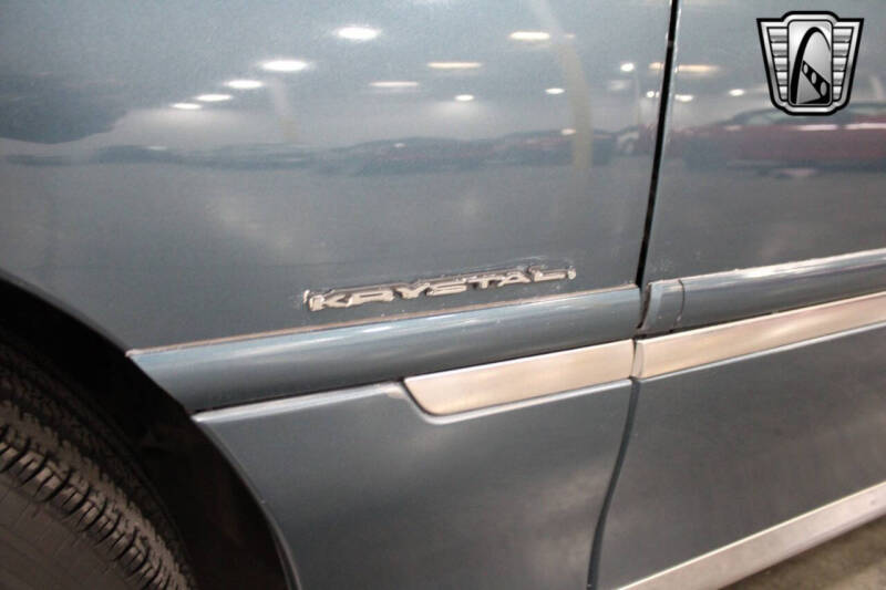 2001 Lincoln Town Car Executive