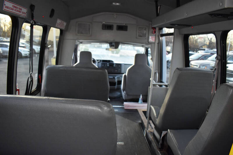 2010 Ford E-Series E-350 SD