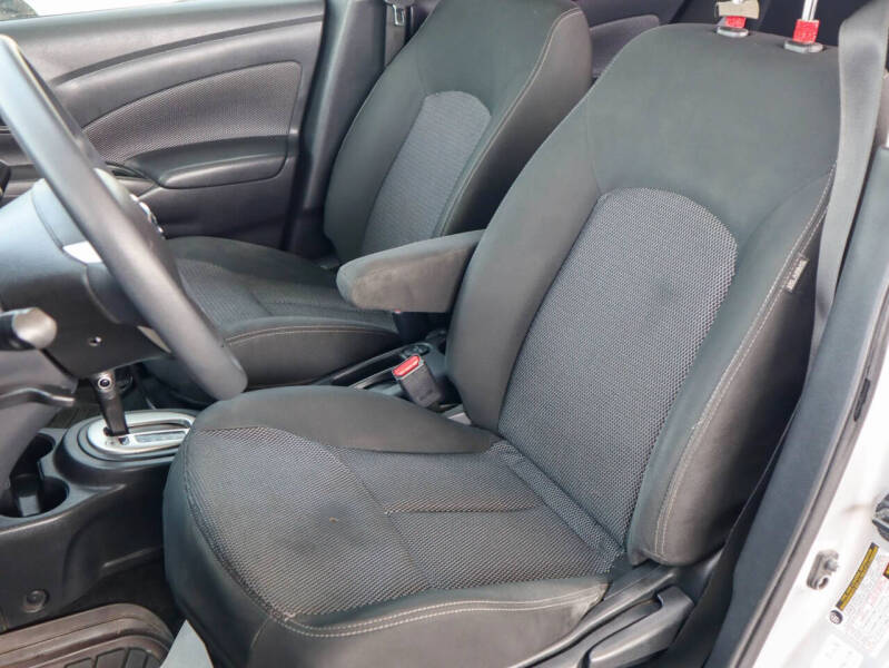 2019 Nissan Versa