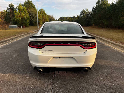 2016 Dodge Charger SE