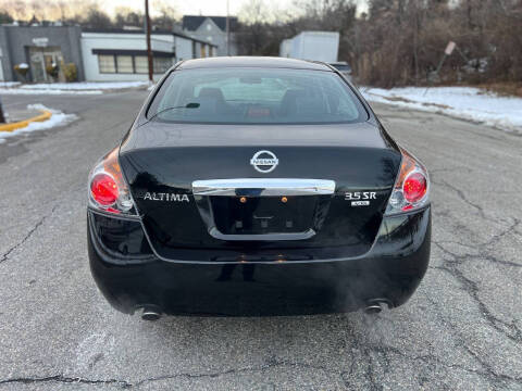 2011 Nissan Altima 3.5 SR