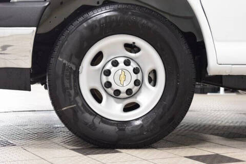 2025 Chevrolet Express 2500