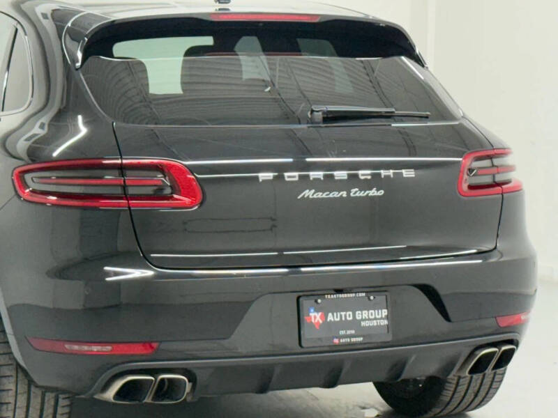 2018 Porsche Macan Turbo
