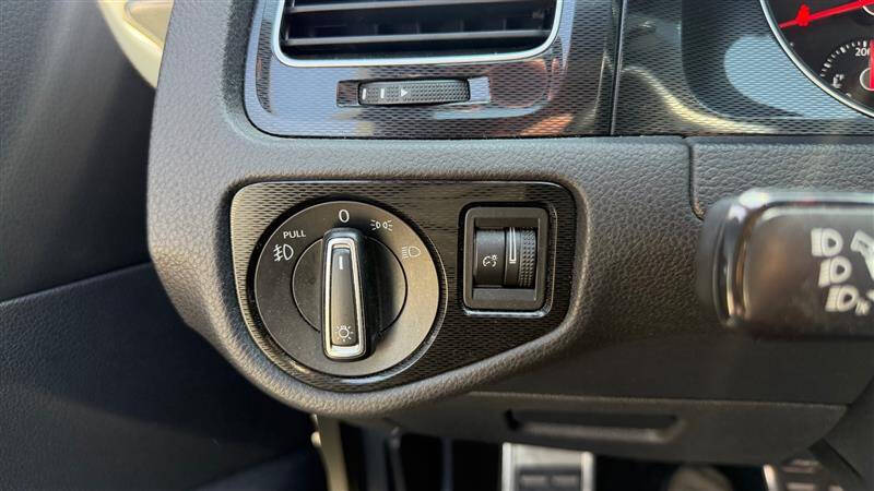 2016 Volkswagen Golf GTI S