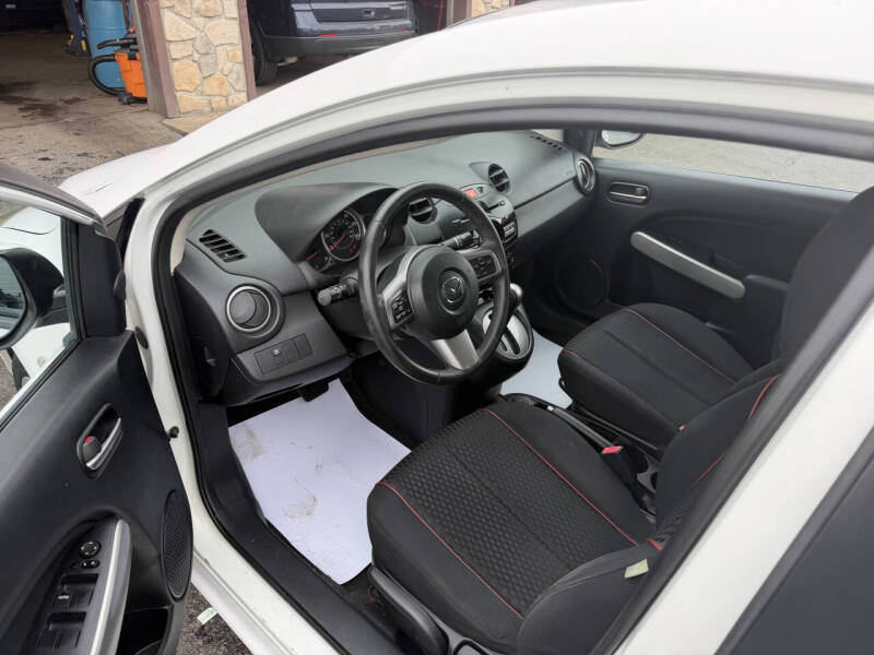 2012 Mazda MAZDA2 Touring