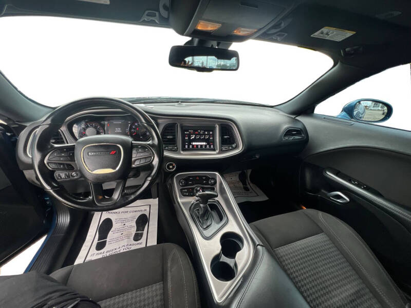 2020 Dodge Challenger SXT