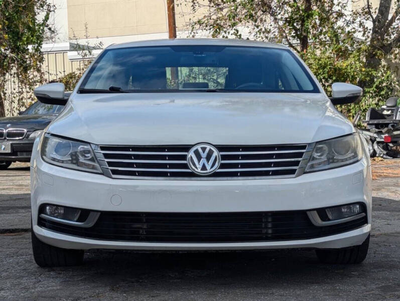 2013 Volkswagen CC R-Line photo 2