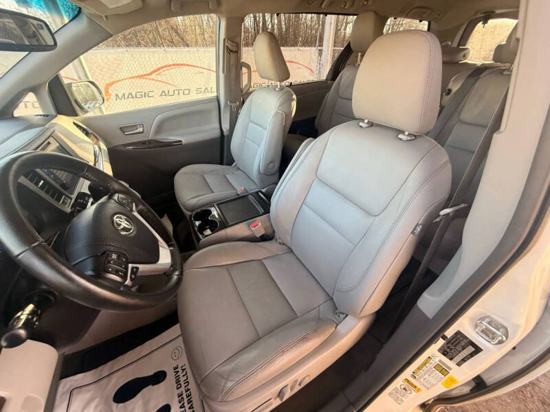 2015 Toyota Sienna