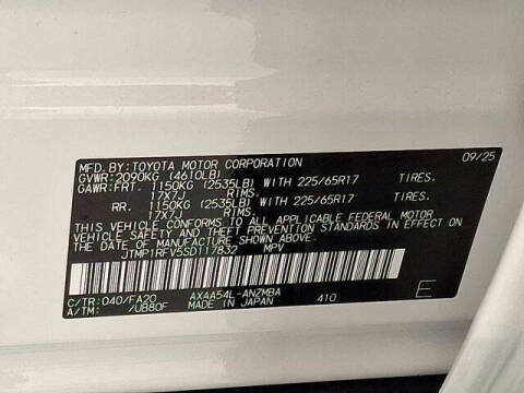 2025 Toyota RAV4 XLE