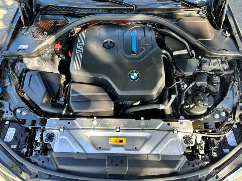 2023 BMW 3 Series 330e