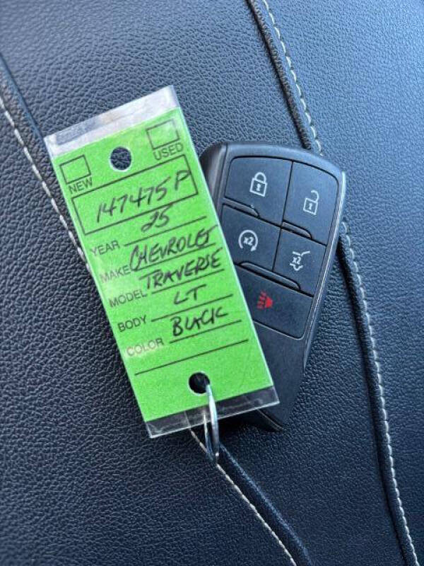 2025 Chevrolet Traverse LT