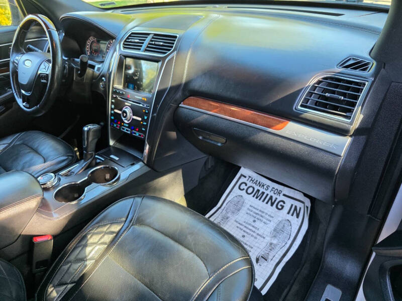 2018 Ford Explorer Platinum