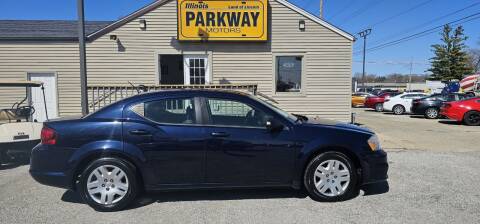 2013 Dodge Avenger for sale at Parkway Motors in Springfield IL