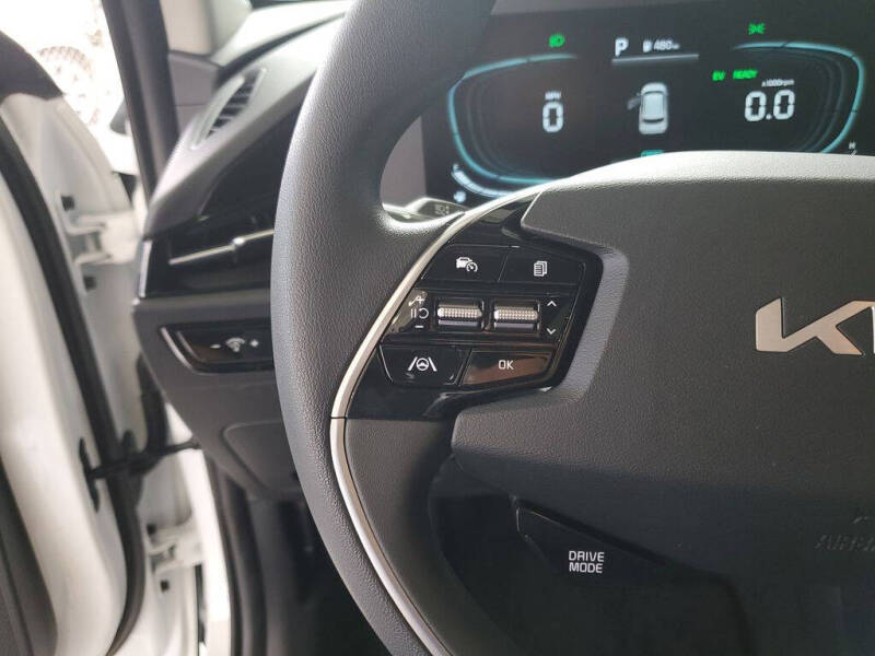 2026 Kia Niro LX
