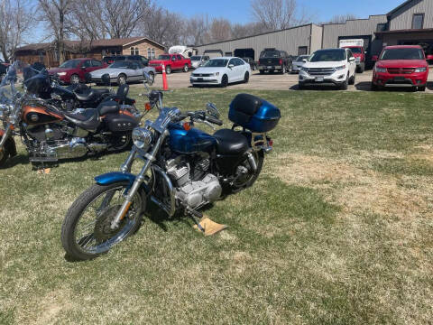 2006 Harley-Davidson XL883C Sportster 883 Custom for sale at COUNTRYSIDE AUTO INC in Austin MN