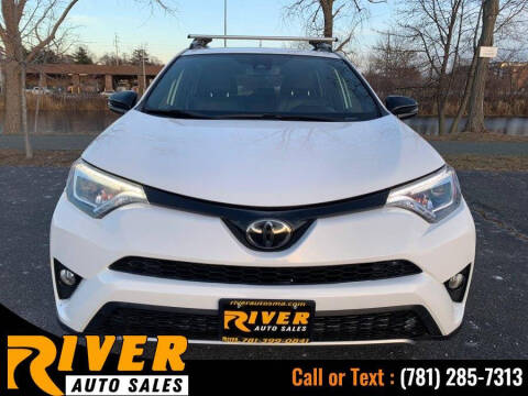 2018 Toyota RAV4 SE