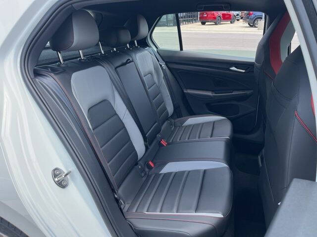 2025 Volkswagen Golf GTI SE