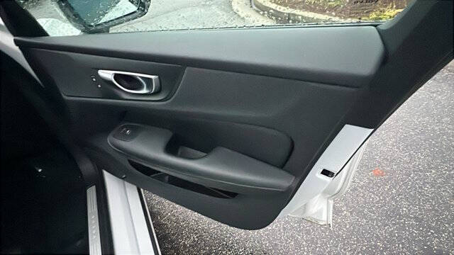 2024 Volvo S60 B5 Core Dark Theme