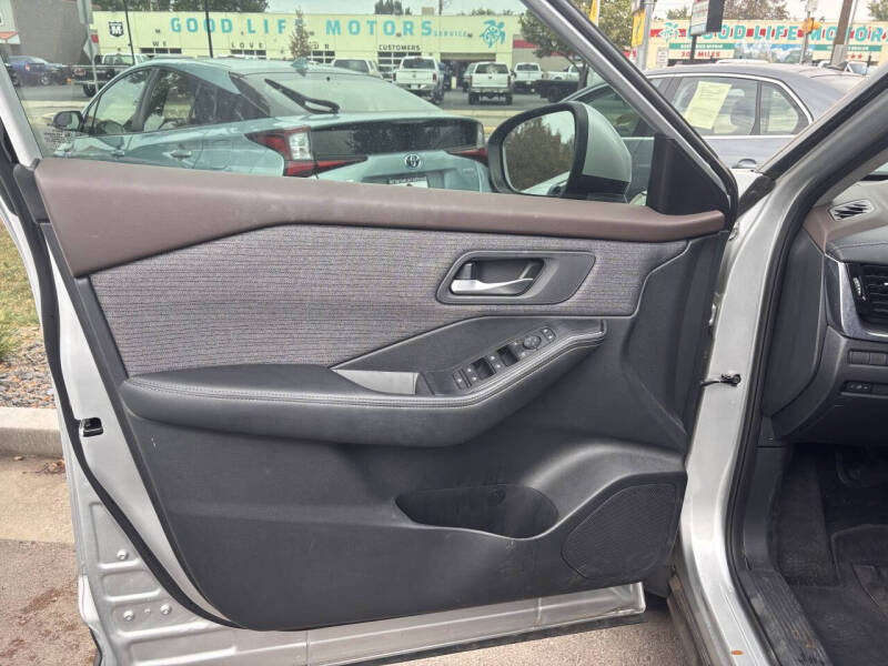 2021 Nissan Rogue SV