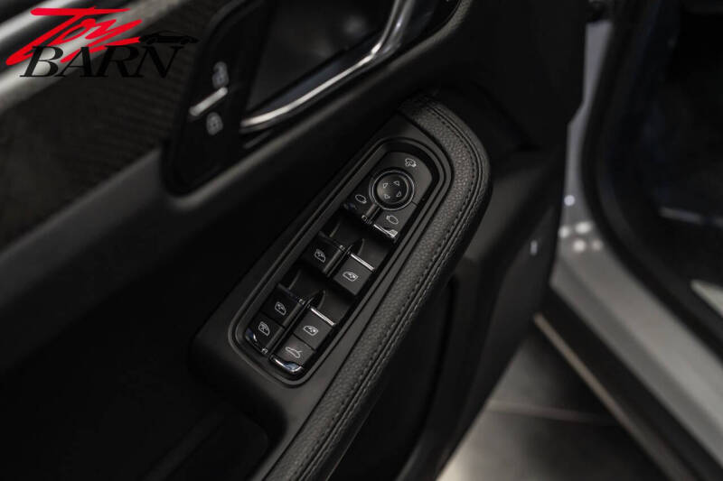 2023 Porsche Macan S