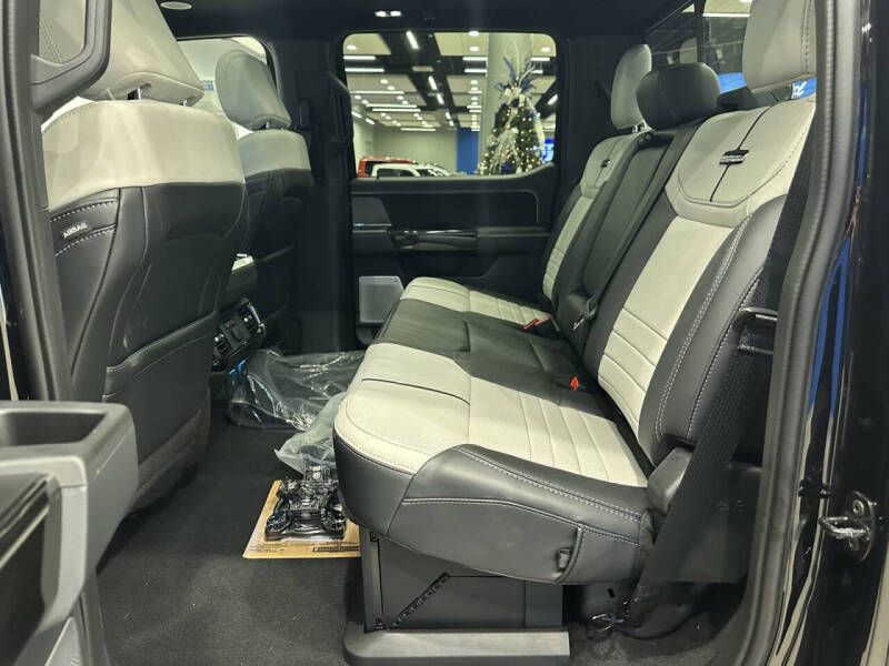 2023 Ford F-150 Lightning Platinum