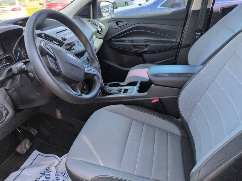 2017 Ford Escape S