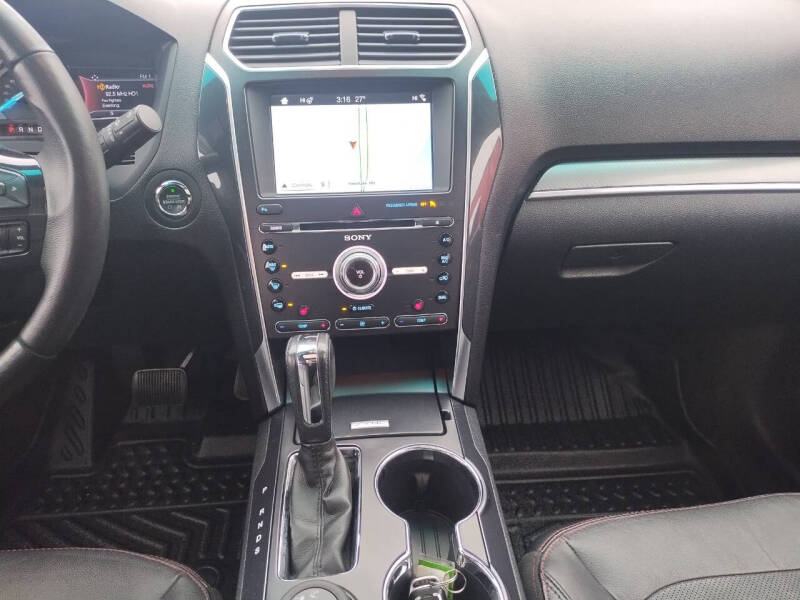 2017 Ford Explorer Sport