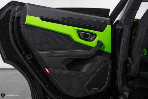 2024 Lamborghini Urus S