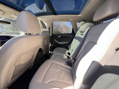 2012 Audi Q5 2.0T quattro Premium Plus