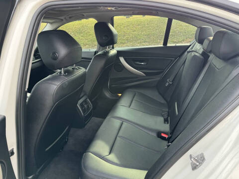 2015 BMW 3 Series 320i