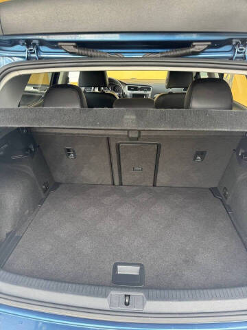 2015 Volkswagen Golf TDI S