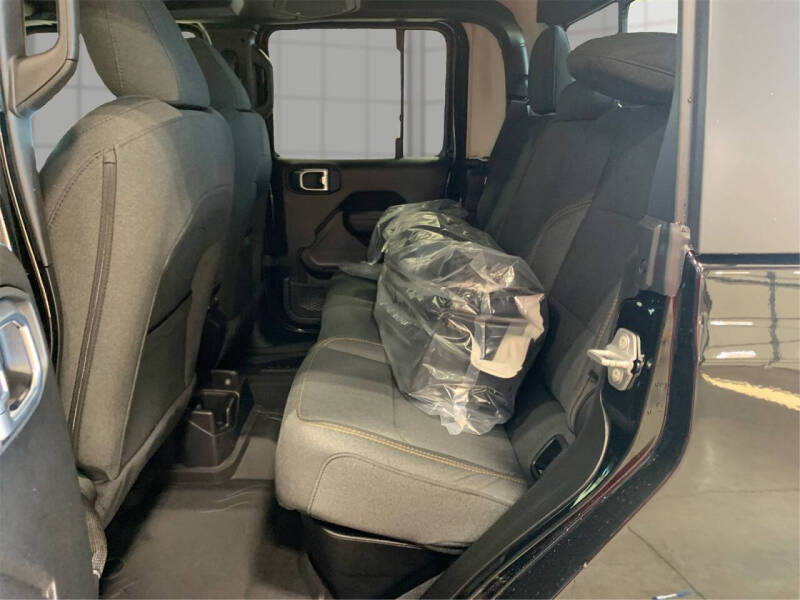 2026 Jeep Gladiator Sport S