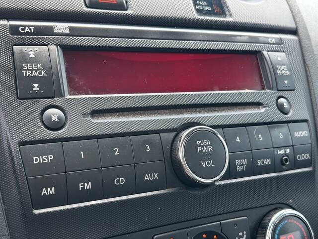 2011 Nissan Altima 30