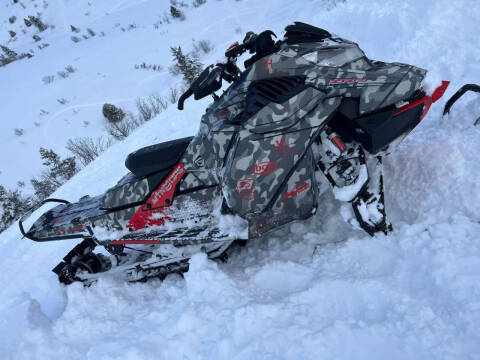 2022 Ski-Doo SUMMIT X for sale at S S Auto Brokers in Ogden UT