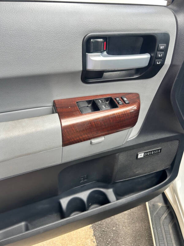 2016 Toyota Sequoia Platinum