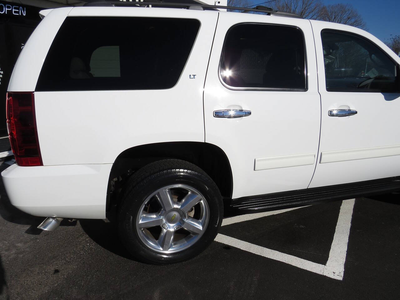 2014 Chevrolet Tahoe for sale at Colbert's Auto Outlet in Hickory, NC