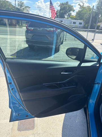 2019 Toyota C-HR XLE