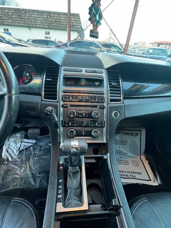 2011 Ford Taurus Limited